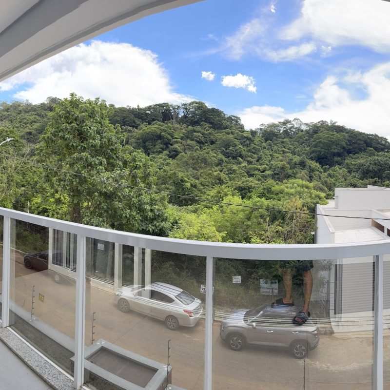 Foto de sacada para a rua